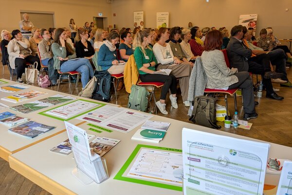 Informative Vortr&auml;ge und Workshops und Zeit zum Austausch bit der Fachtag "Kindergesundheit im Fokus"